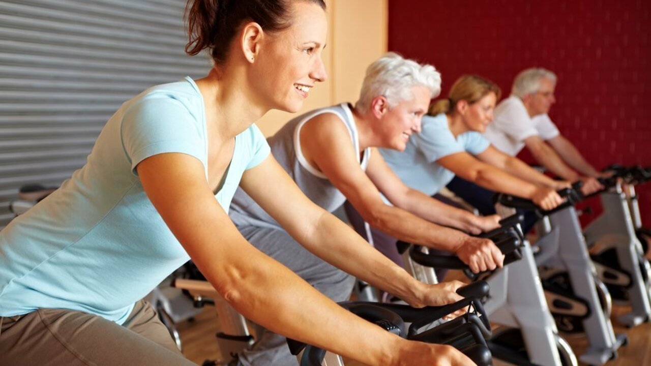 Una ricerca che spiega quali tipi di attività fisica sono più efficaci nel prolungare la durata della vita.